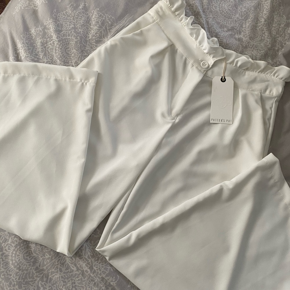 POTTERS POT NWT white pants